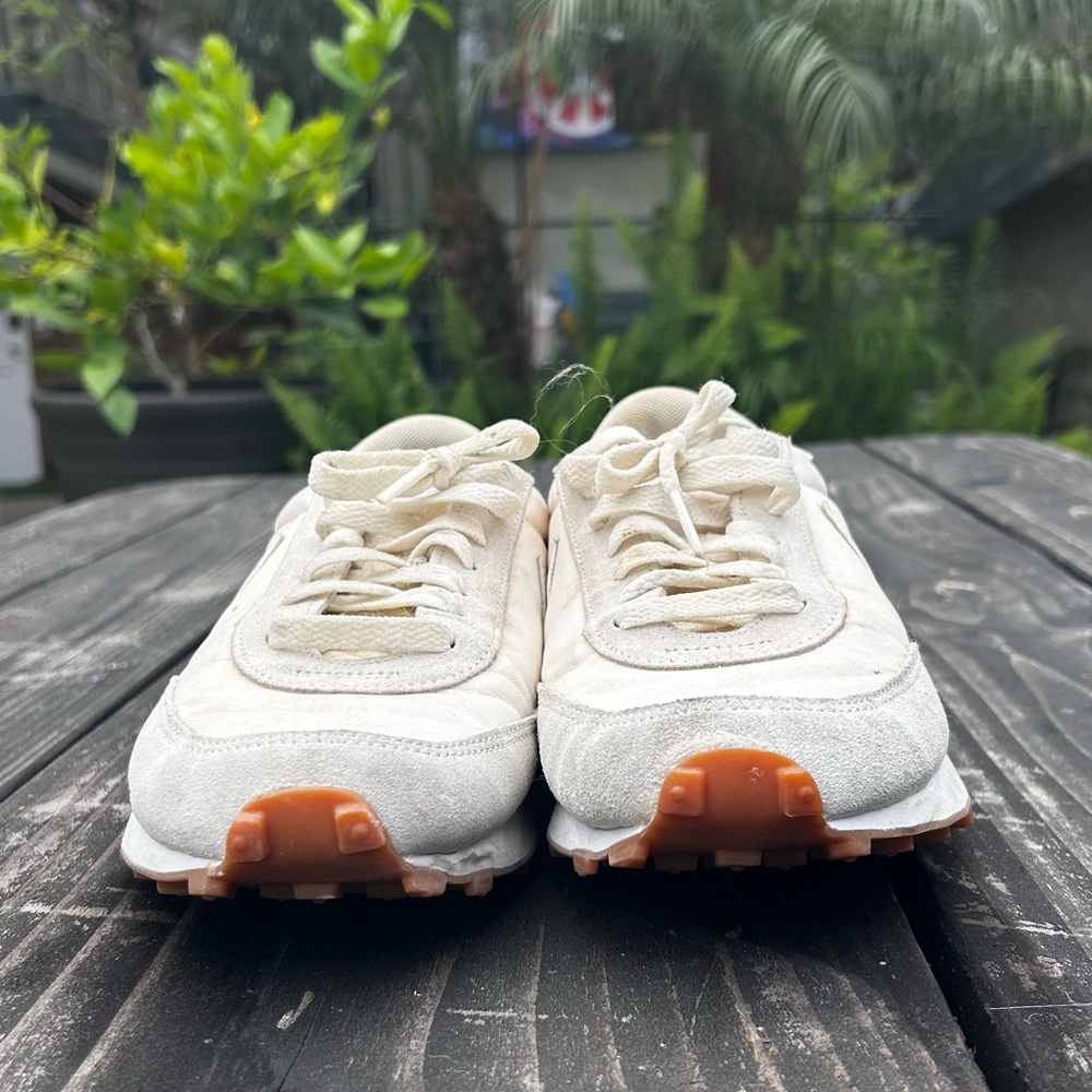 women’s nike daybreak sneaker